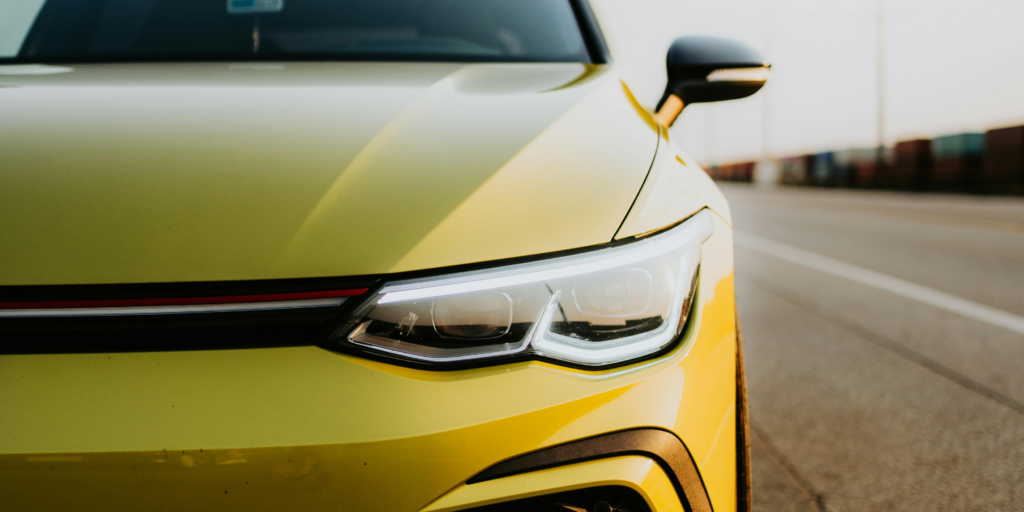 Servicio de estética automotriz en Tlalnepantla con aplicación de PPF, wrap, hojalatería, pintura y mecánica para autos