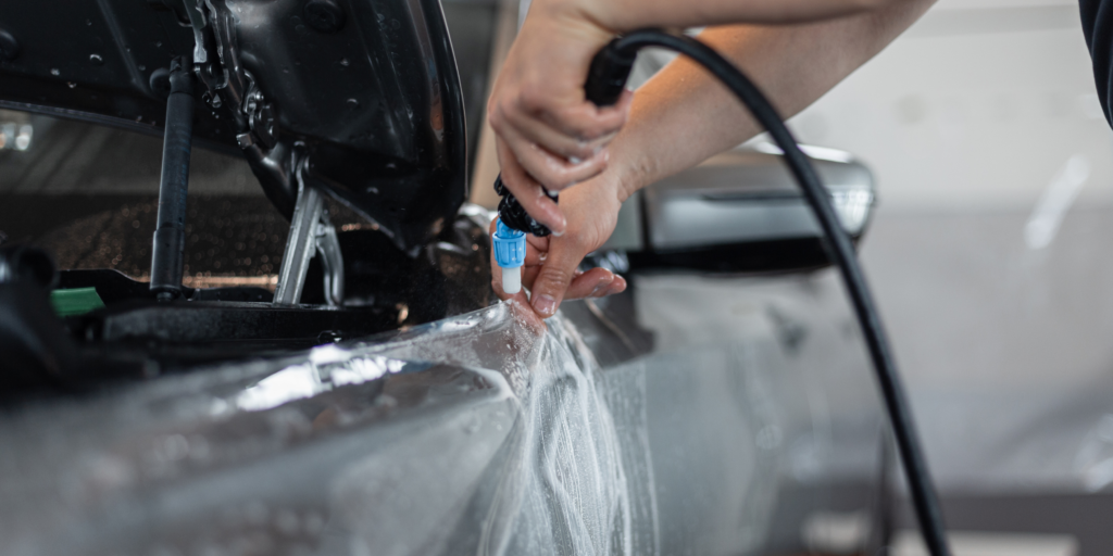 Película de protección de pintura PPF para autos en Tlalnepantla con acabado transparente y máxima protección automotriz.